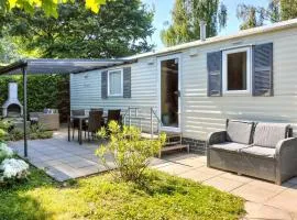 2 Bedroom Lovely Home In Heinkenszand