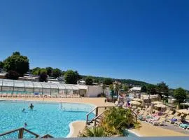 Camping 5 étoiles piscines chauffées club enfants mobilhome premium 6pers