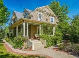 Noble Mansion 7 Bedrooms w Hot Tub Firepit & BBQ