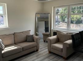 Modern 3 Bedroom Apartment in Markinch, Fife, hotel v destinaci Markinch