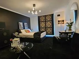 Chic Toorak Studio