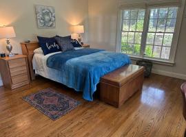 Private Country Home Near Downtown - Sonora, hôtel à Sonora