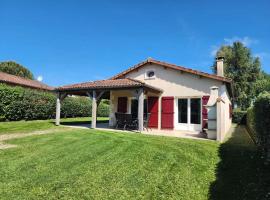 Villa in Les Forges with Golf & Pool Access, hotel in Les Forges
