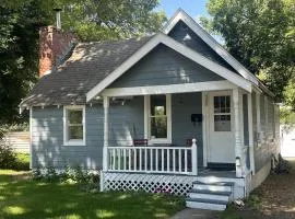 Northside Hideaway Exquisite1-Bedroom House, Quiet Street,