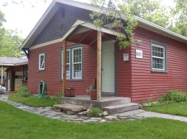 Exquisitely Remodeled With Hot Tub, Walk To Main St, hotel v destinaci Bozeman