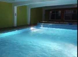 Pokoje Gościnne u MARCINA- sala zabaw, basen, melex, rowery, grill, mini dmuchaniec