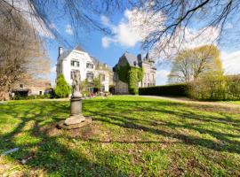 Le Château de Blier, between Durbuy and La Roche-en-Ardenne, hôtel à Érezée