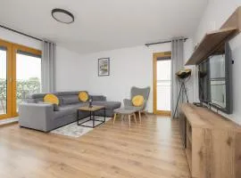 Modern Apartments with Parking and AC Warsaw Suburbs by Noclegi Renters