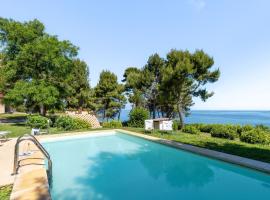 Italian Experience- Villa Krizia, hotel v Anconě