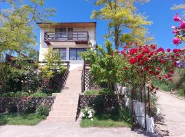 Casa de Vacanta Simfonia Apelor, hotel na praia em Dunavăţu de Jos
