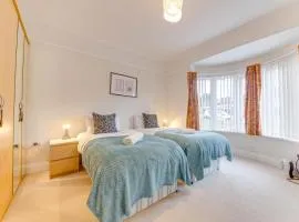 3BR Detached Bungalow with Parking