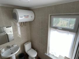 Коттедж, hotel em Chok-Tal