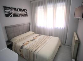 Hostal Santa Barbara: Soria'da bir otel