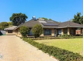 Little Oasis Self Catering Cottage