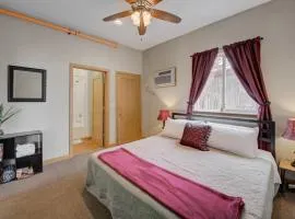 Dewdrop Condo - Spacious Studio For 2 By Beach!
