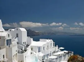 Breathtaking Santorini Suite Broccos Suite 1 Bedroom Min Children Age 12 Years Private Furnished Balcony With Hot Tub Overlooking The Sea
