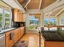 SUNSET PALMS Pool, Tennis, AC Minutes to Beach