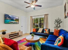Disney Paradise-Family Friendly- Near to Disney, condo in Orlando