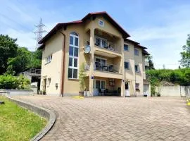 Apartments with parking space Rijeka - 18146