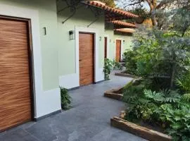 Hotel Boutique Villa Escondida, A Pasos de Lo Mejor en Tlaquepaque, hotel poblíž Mezinárodní letiště Guadalajara - GDL, Guadalajara