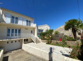 Fouras में, होटल Maison de Ville à Fouras avec Jardin et Garage, Proche Plages - FR-1-709-38