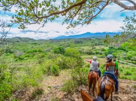 Vida Aventura Ranch, glamping site in Tanques