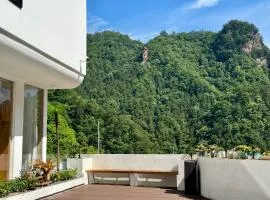 Yunmanshanju Homestay -Zhangjiajie National Forest Park Branch - Free pick-up and drop-off service at the south gate of the Forest park is provided