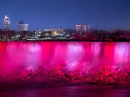 Only 10 Mins From Niagara Falls