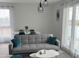 Appartement F3 cozy avec balcon proche de Paris et aéroport CDG, hotel in Villiers-le-Bel