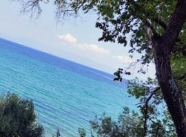 Endless Blue Garden Villa, hotel v destinaci Palaio Tsifliki