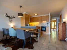 Victoria - real ski-in ski out, great view