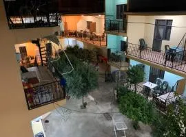 Hotel Shqiponja