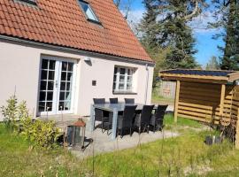 Super hyggelig bolig, hotel v destinaci Gilleleje