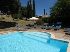 SCAPPO IN UMBRIA, Casale Monti
