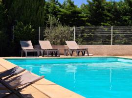 Logis Hôtel Le Mistral - Restaurant - Montélimar Sud – hotel w mieście Montélimar