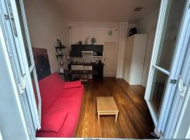 Studio de charme 20m2 à Saint-Mandé, hotel en Saint-Mandé