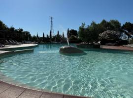 Il Doccino, hotel v destinaci Riparbella