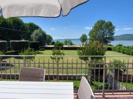 Le Rondini, hotel na praia em Torricella