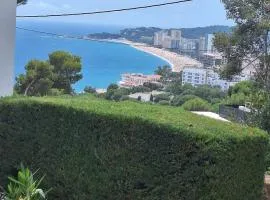 Villa en Platja de Aro with pool 450m from the beach