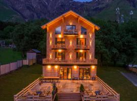 1740 Boutique Hotel Kazbegi, hotel u gradu 'Kazbegi'