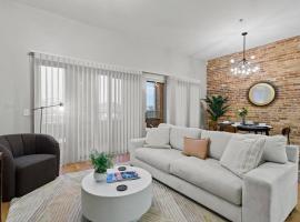 Stylish City Apartment with Patio，位于斯帕坦堡的酒店