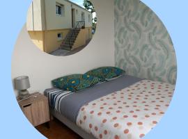 Les Cyclamens, hotel v destinaci Cosne Cours sur Loire