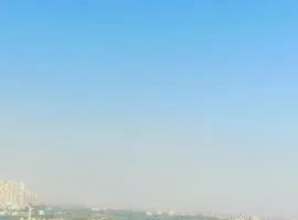 كورنيش النيل البحر الاعظم