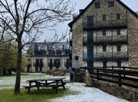 Estudio Las Perseidas - Vall de Boí, hotel in Pla de l'Ermita