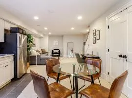 Private Garage Parking and King Bed - Walk to Metro