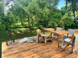 Golden Haven - Kullakodu - 2-bedroom house with sauna, patio, grill, walk to beach, casa rústica em Viti