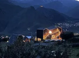 UP Holiday Home