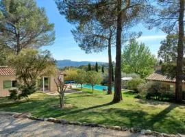 Chambre privée indépendante dans le Luberon