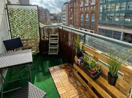 Green Balcony Lille Hyper centre, hotel v destinaci Lille