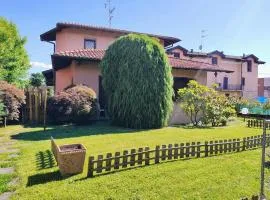 ReBea, Porzione di villa con giardino